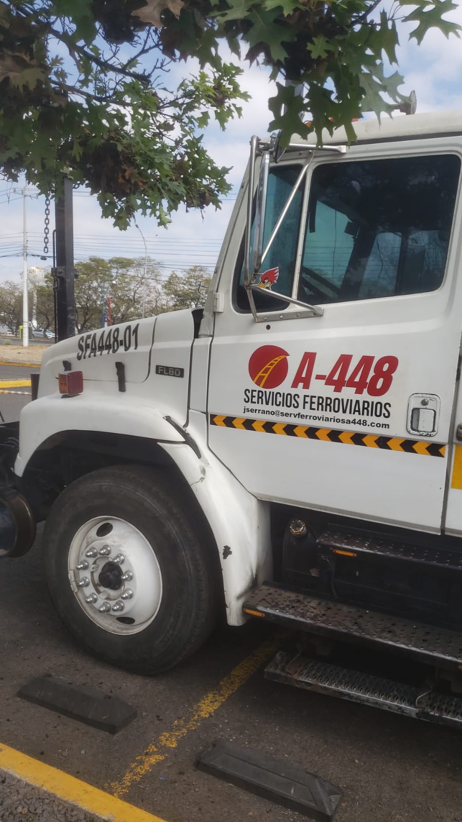 Lona publicitaria impresa en gran formato